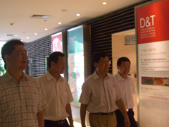 2011年8月8日 工信部产业政策司辛仁周副司长一行赴中心调研1.jpg